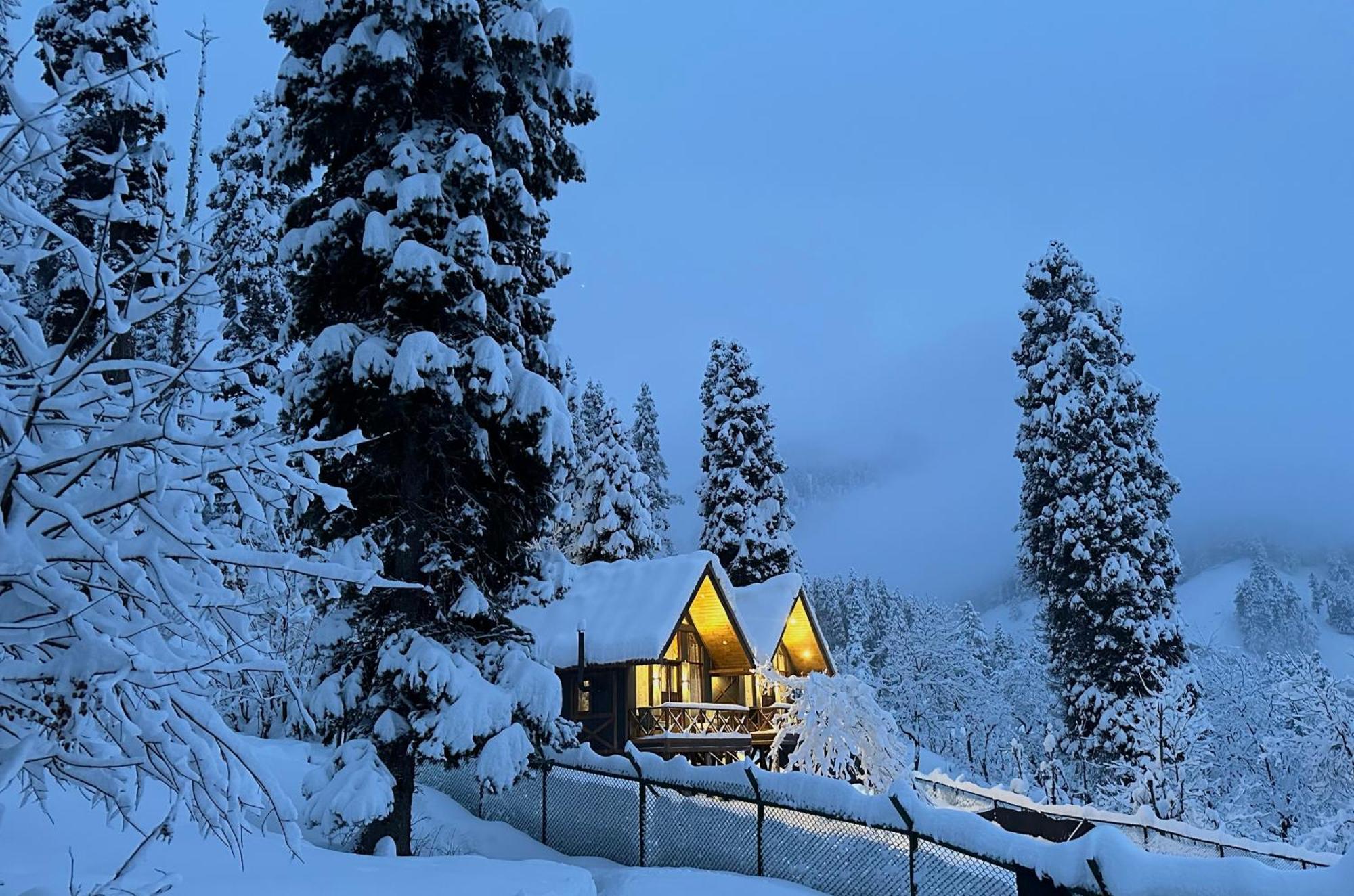 Solomons Gray Villa Tangmarg Exteriör bild