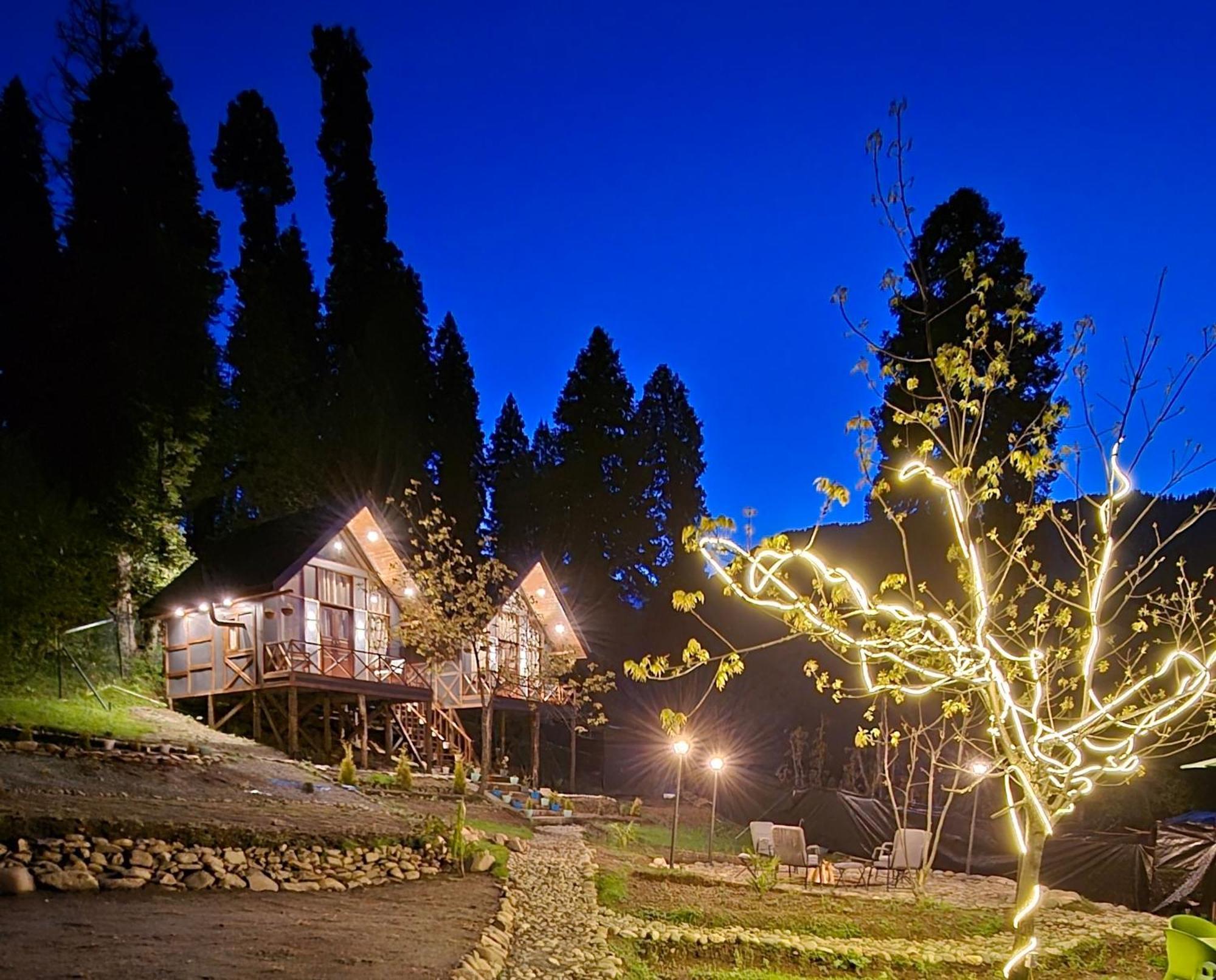 Solomons Gray Villa Tangmarg Exteriör bild