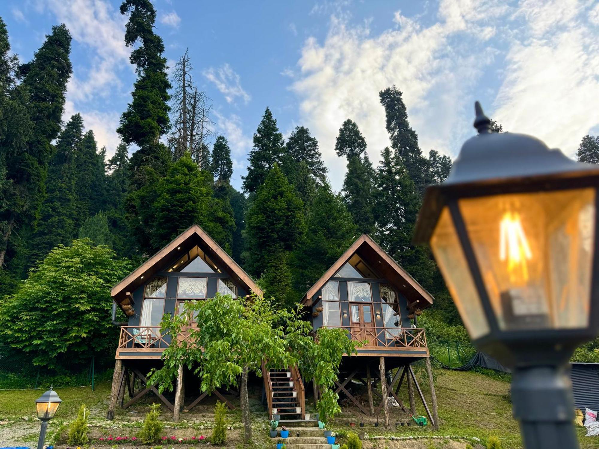 Solomons Gray Villa Tangmarg Exteriör bild