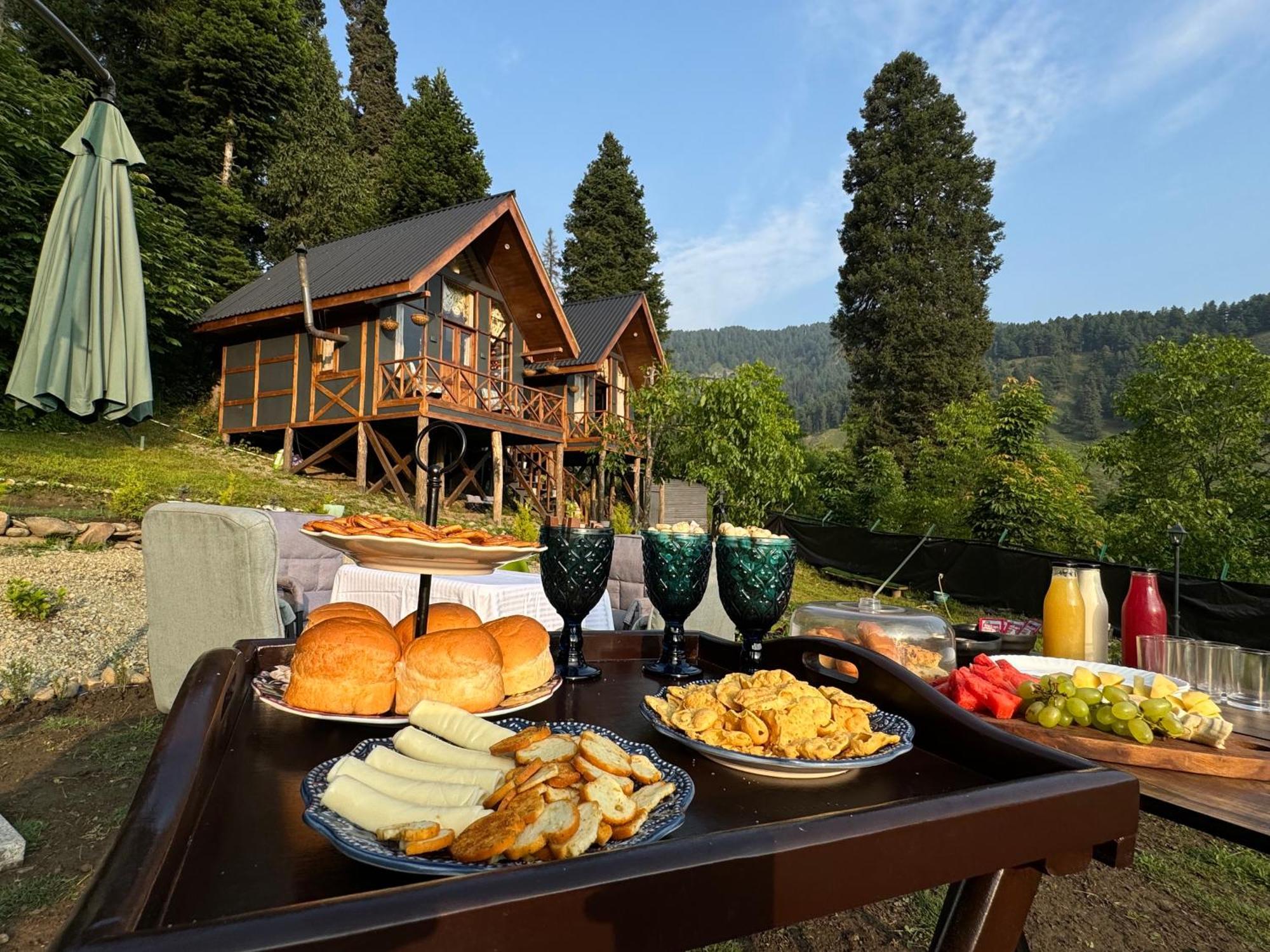 Solomons Gray Villa Tangmarg Exteriör bild